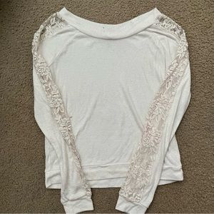 Delia’s long sleeve top